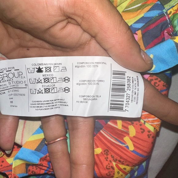 Colorful happy romper - cutout front - Picture 5 of 5